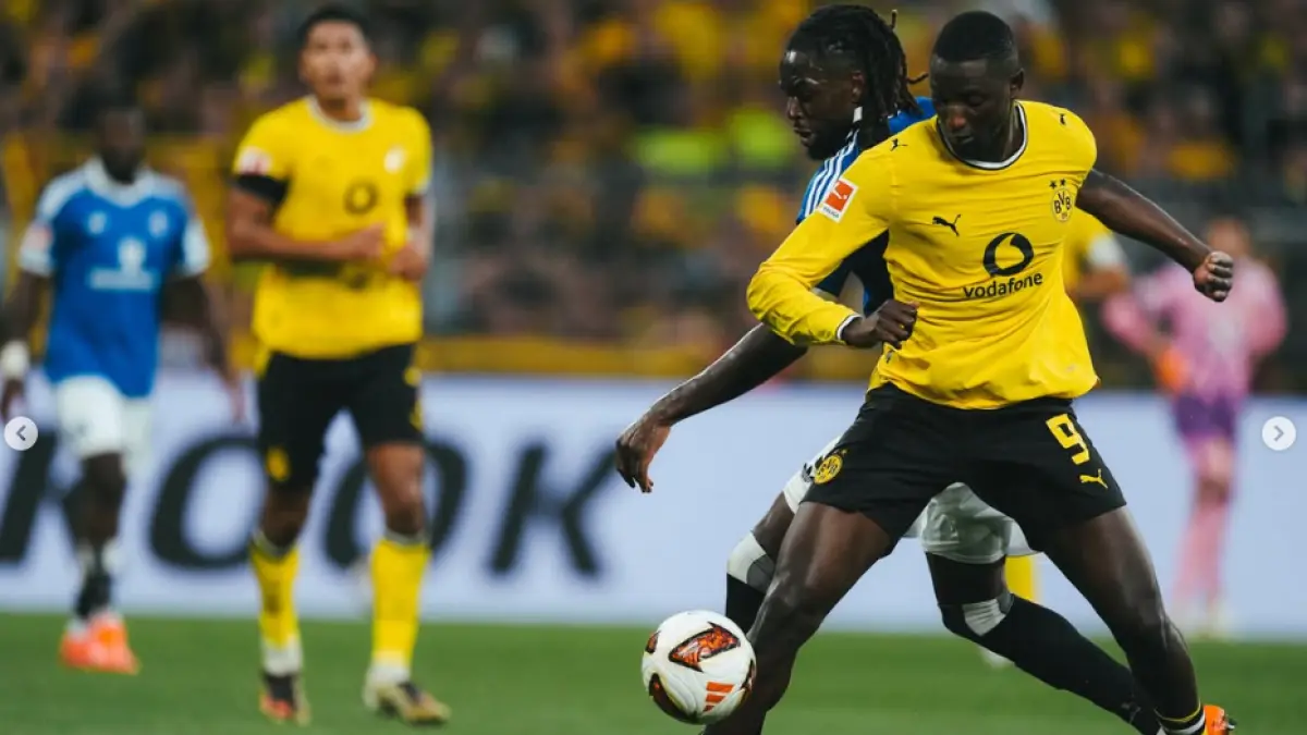 Serhou Guirassy menjadi tumpuan Borussia Dortmund saat menjamu SC Paderborn di Signal Iduna Park. (IG@serhou.guirassy)