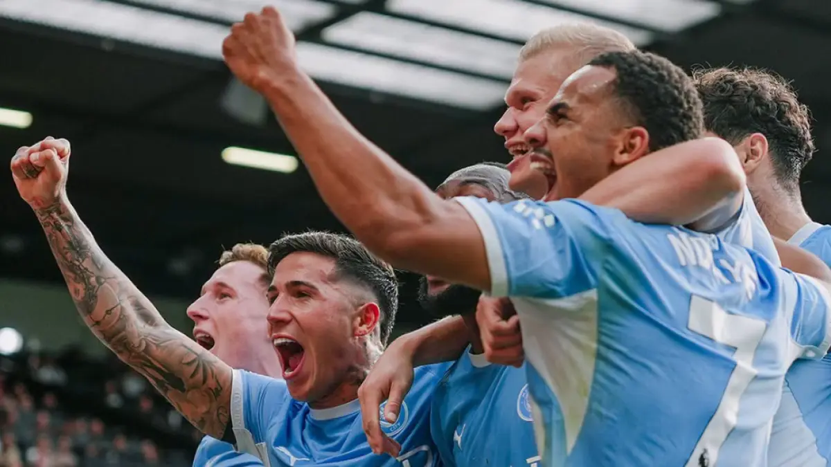Erling Haaland merayakan gol penentu kemenangan Manchester City atas Manchester United, yang kemudian diakui Pro Ref bermasalah dalam proses pengambilan keputusannya. (FB.Man City)