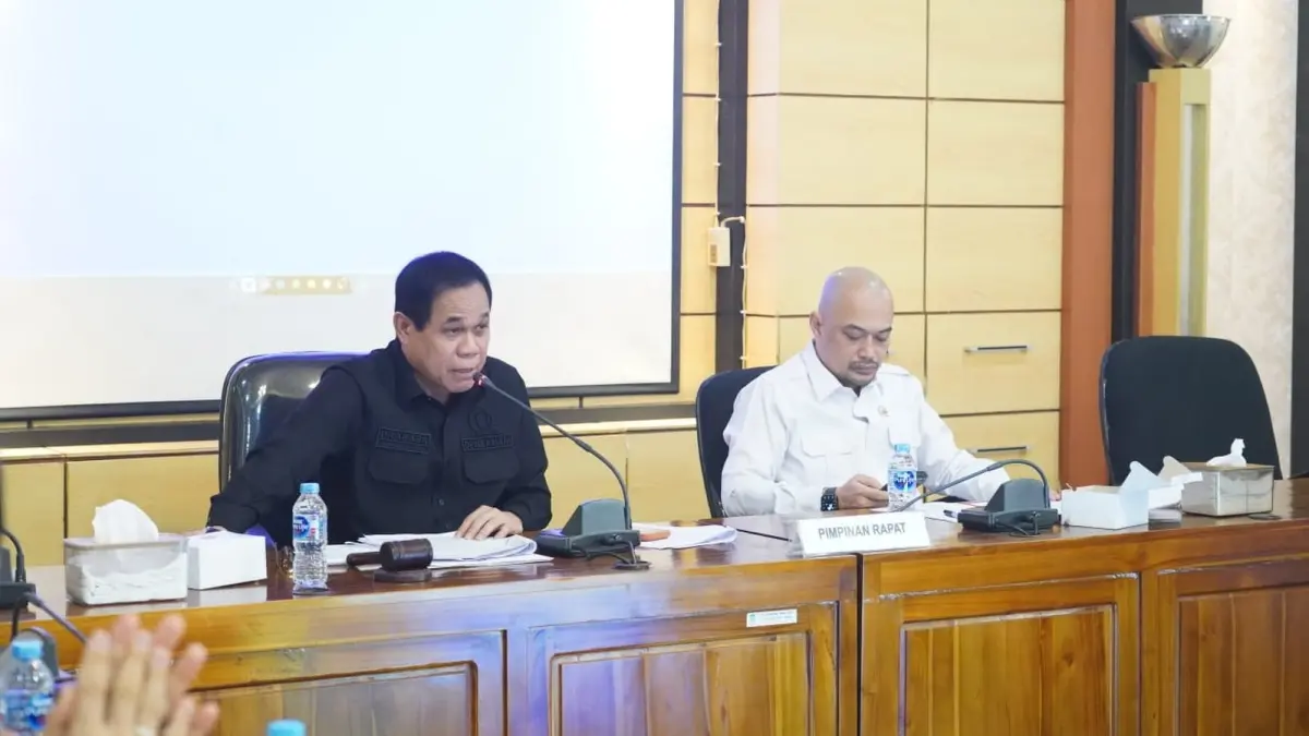 RDPU Karhutla dihadiri banyak kalangan dari akamedisi, pemerhati lingkungan dan organisasi lainnya. (DENY HAMDANI/PONTIANAK POST)