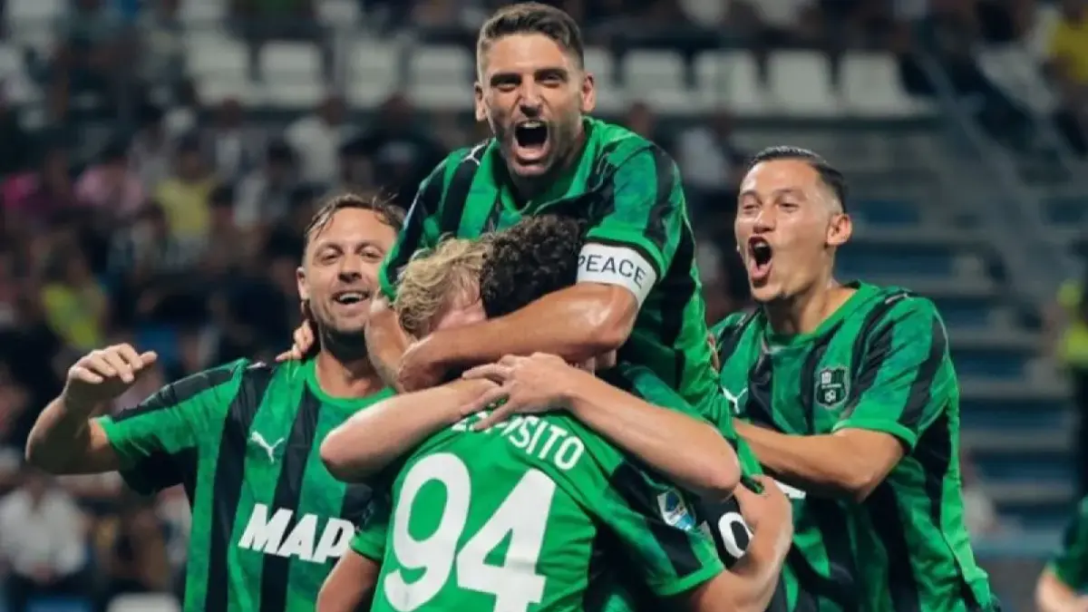 Sassuolo menang dramatis 3-2 atas Juventus dalam pertandingan pekan keempat Serie A 2026/27 di Mapei Stadium pada Senin (14/9/2026). (X.com/Sassuolocalcio)
