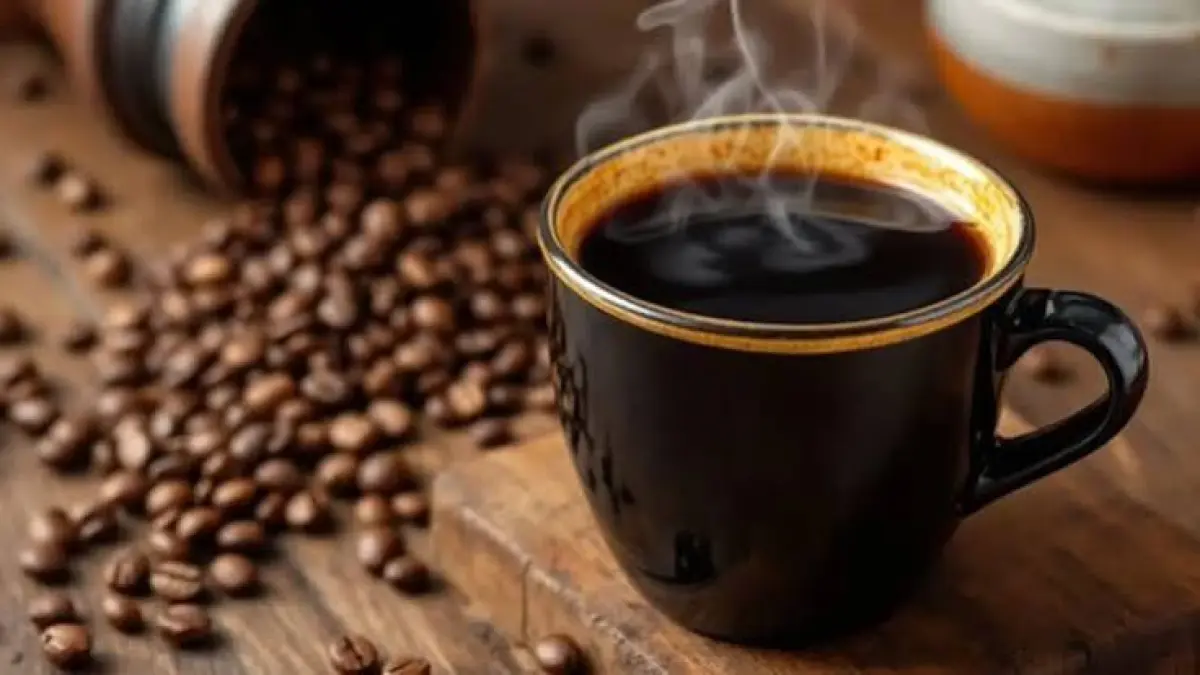 Ilustrasi secangkir kopi. Konsumsi kopi dalam jumlah moderat dapat memberikan sejumlah manfaat, tetapi asupan kafein tetap perlu diperhatikan.