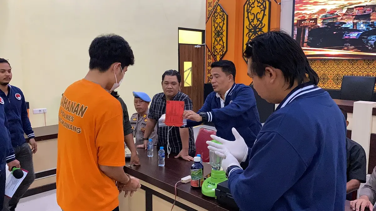 Pemusnahan barang bukti narkotika dari perkara dengan tersangka berinisial SO di Aula Sarja Arya Racana Polres Singkawang, Rabu (16/9/2026).