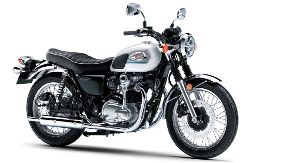Kawasaki W800 2027 mempertahankan desain klasik dengan mesin 773cc dua silinder, lampu bulat, serta roda jari-jari. (GREATBIKER)
