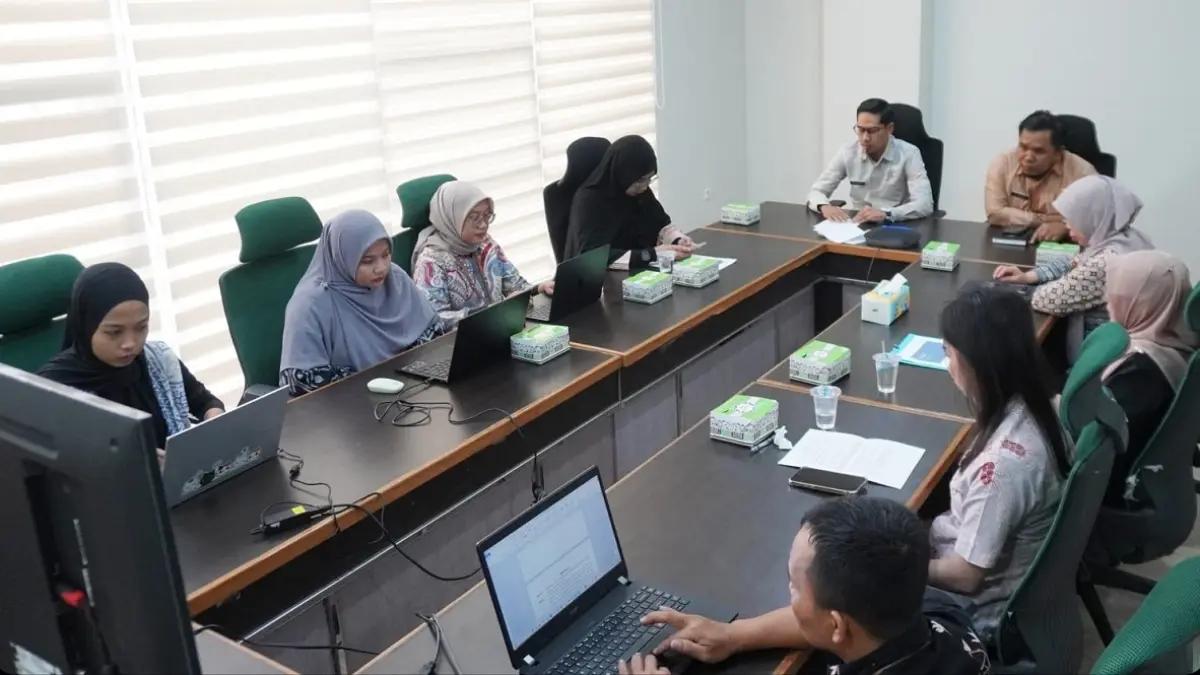 Rapat pembahasan Dokumen Rencana Aksi Daerah (RAD) Satu Data Indonesia (SDI) Kalbar 2026–2029. (ADPIM PEMPROV KALBAR)