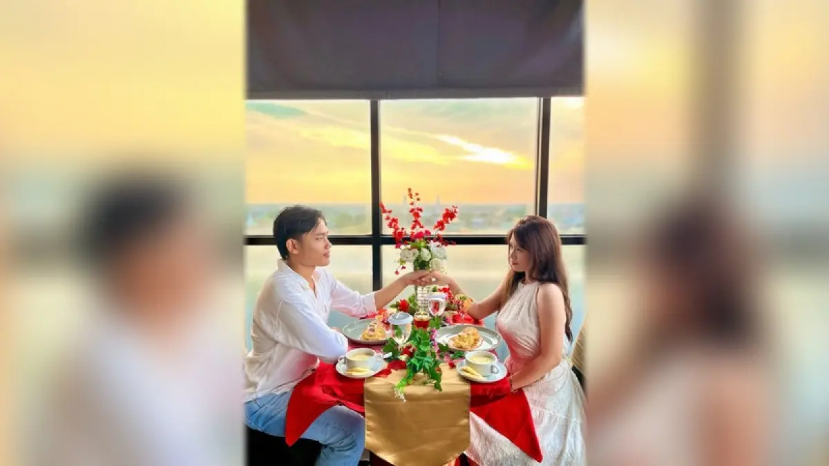 Romantic Dinner dengan romantic table setup di Noodles Now Restaurant, Hotel Neo Gajah Mada Pontianak.