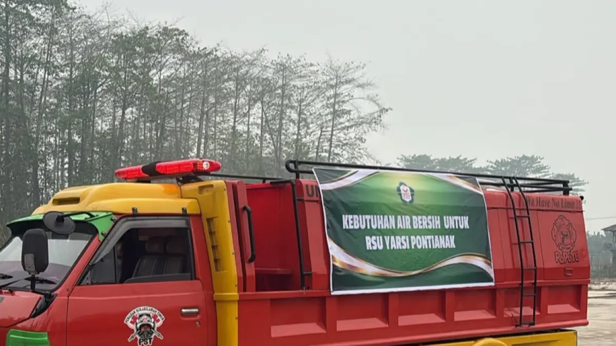 Bantuan air untuk Rumah Sakit YARSI Pontianak.