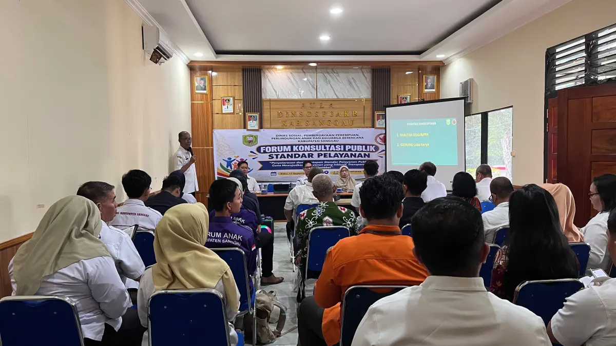Peserta Forum Konsultasi Publik (FKP) mengikuti kegiatan peningkatan kualitas pelayanan publik, Rabu (16/9).(ISTIMEWA)