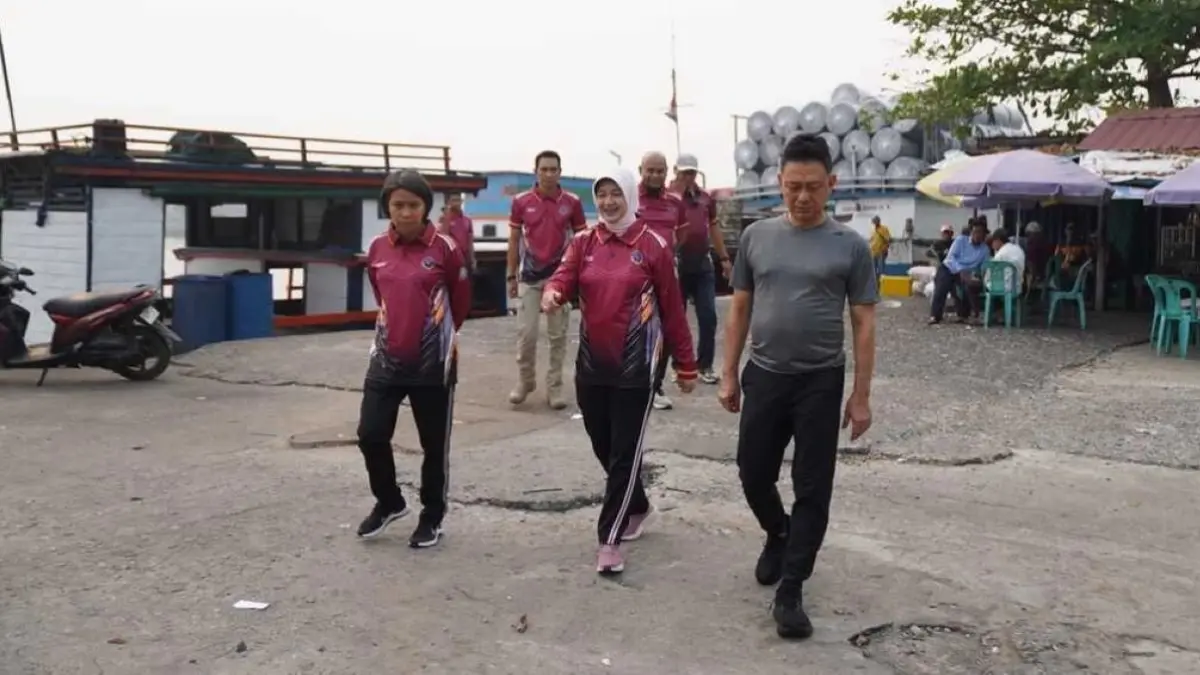 Wali Kota Pontianak Edi Rusdi Kamtono saat meninjau Pelabuhan Seng Hie, Jumat (18/9/2026). (Prokopim)