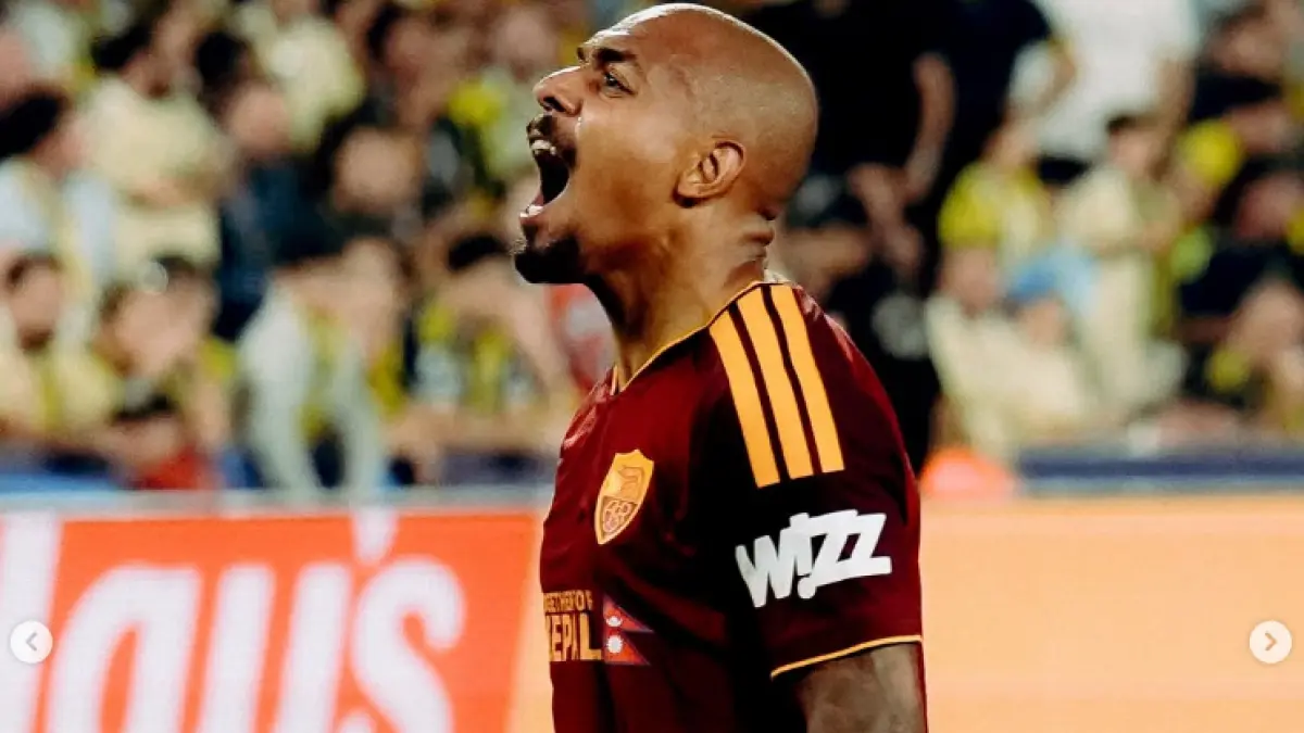 Donyell Malen menjadi salah satu tumpuan Roma saat menghadapi Inter Milan dalam duel dua pemuncak klasemen Serie A di Stadio Olimpico. (IG@donyellmalen)