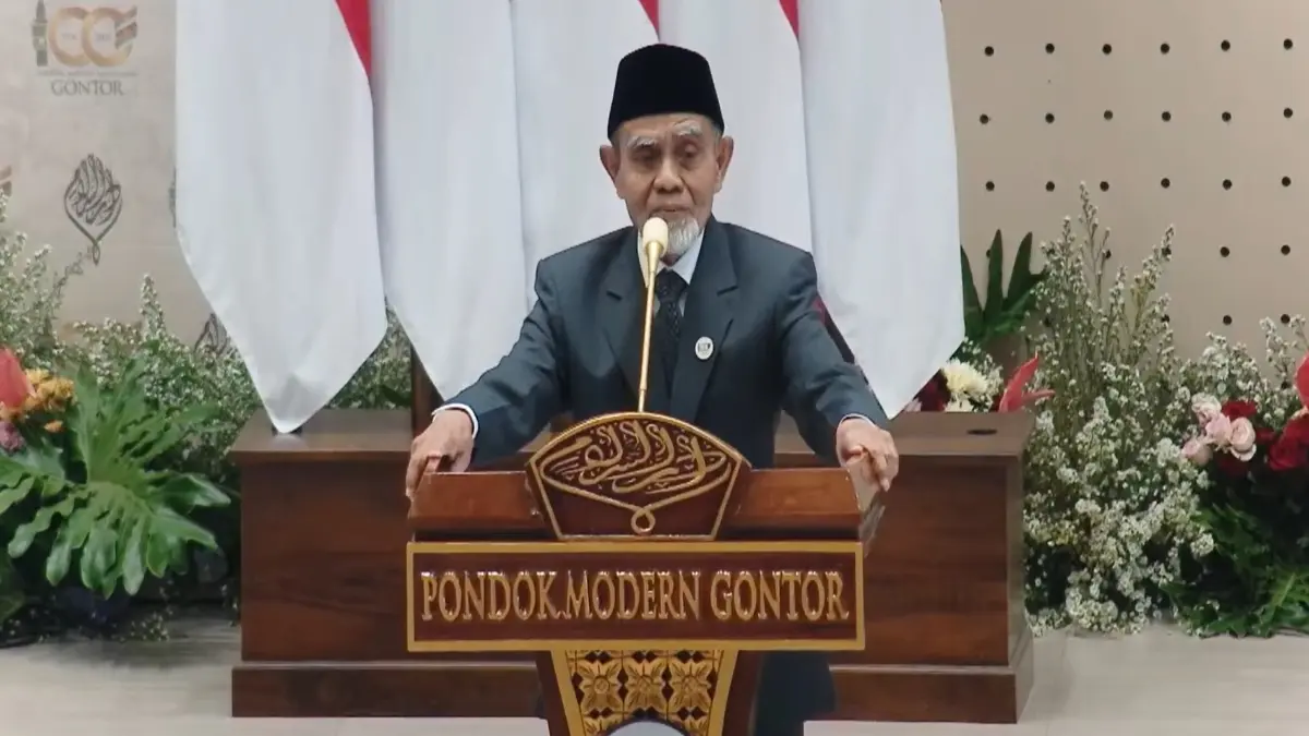 K.H. Hasan Abdullah Sahal, Pimpinan Pondok Modern Darussalam Gontor. (YOUTUBE)