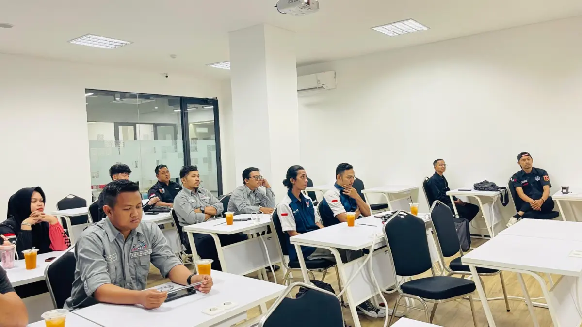 Astra Motor Kalbar Edukasi Komunitas Motor Sport, Tekankan Pentingnya Group Riding yang Aman