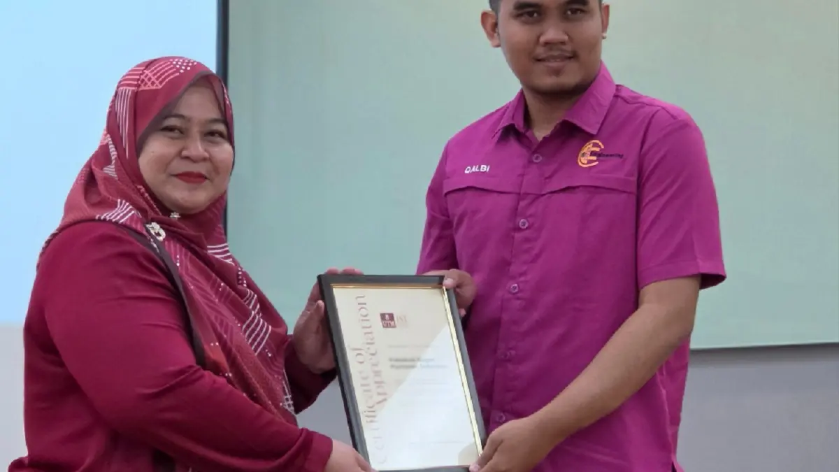 Pelaksanaan Sosialisasi Mitigasi Banjir Berbasis Rumah Tangga yang dilakukan oleh Tim Dosen Jurusan Teknik Sipil Politeknik Negeri Pontianak (Polnep), di Universiti Teknologi Malaysia (UTM), Johor Bahru, Malaysia, 4 Agustus 2026.