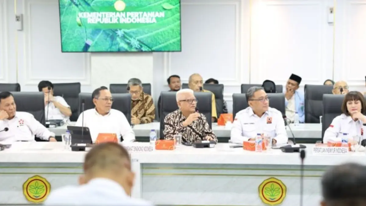 Jajaran pengurus Masyarakat Singkong Indonesia (MSI) audiensi dengan Menteri Pertanian Andi Amran Sulaiman di Jakarta, Rabu (23/9). (ANTARA/HO-Kementan)