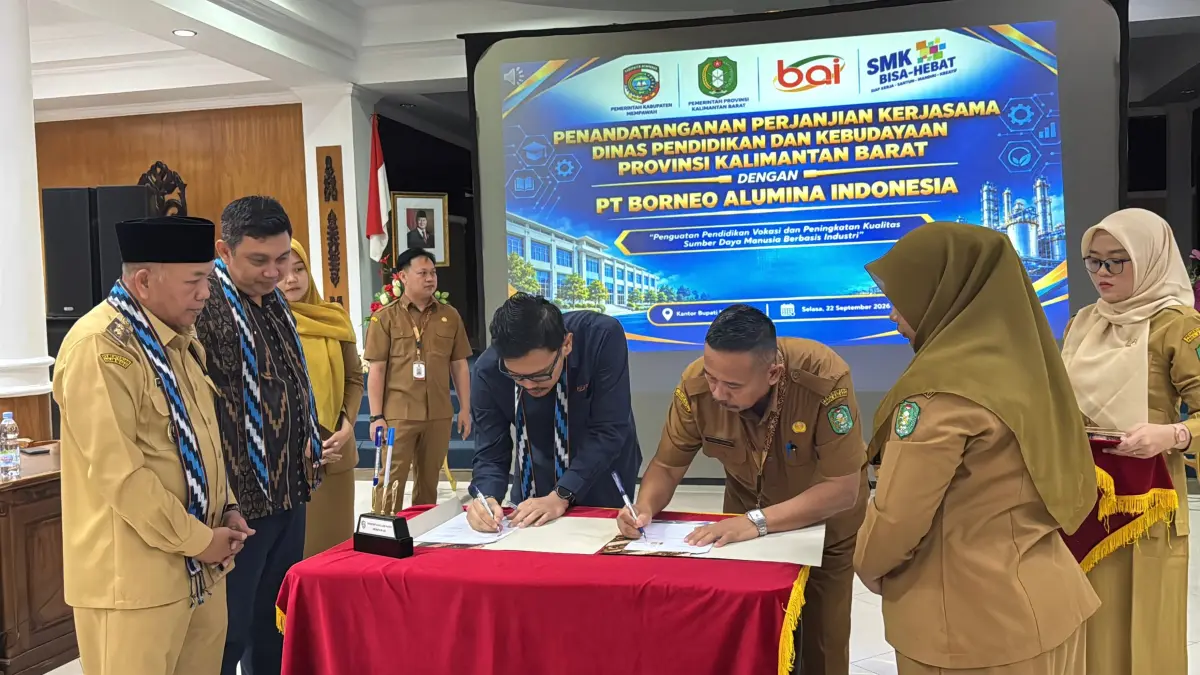 Penandatanganan kerja sama antara PT BAI dengan 11 SMK di Mempawah