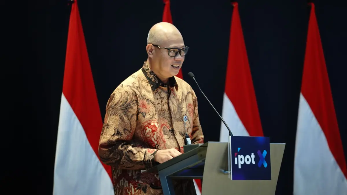 President Director & CEO PT Indo Premier Sekuritas, Moleonoto The.