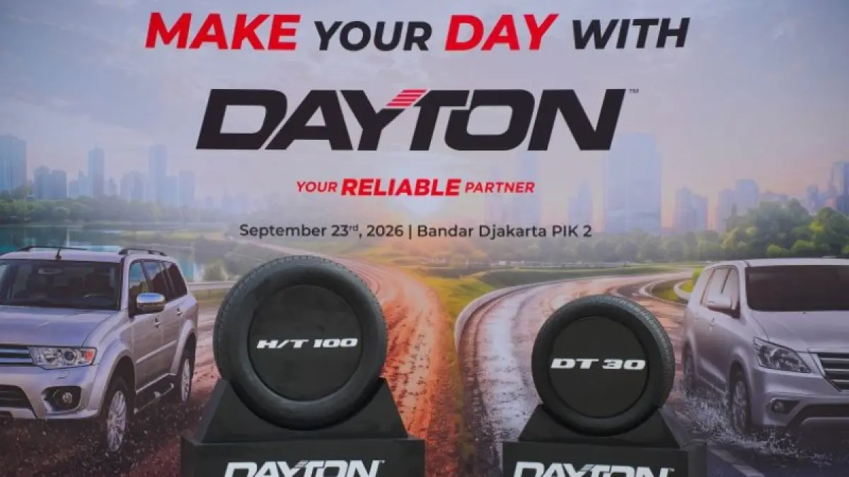 Tampilan ban Dayton DT30 dan H/T100 yang resmi diperkenalkan untuk pasar Indonesia. ANTARA/Bridgestone Indonesia