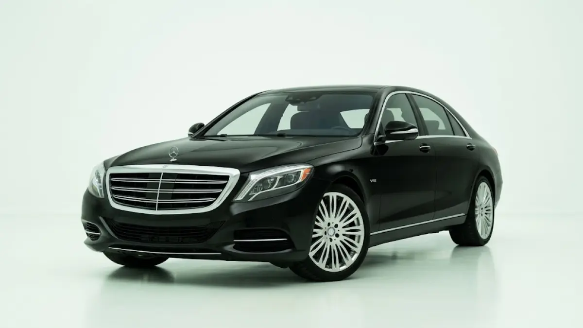 Mercedes-Maybach Pullman Guard