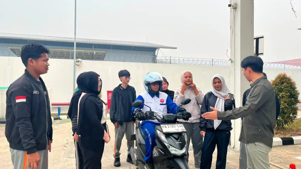 Bootcamp Astra Motor Kalimantan Barat #Cari_aman Academy bersama SMK Negeri 7 Pontianak, Rabu (9/9).