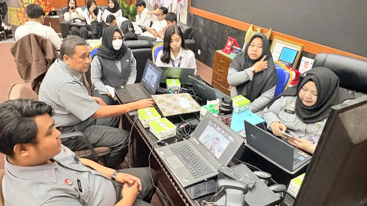 Kanwil Kemenkum Kalbar menggelar rapat harmonisasi Raperbup Kubu Raya pada Senin (21/9). (DOK KANWIL KEMENKUM KALBAR)