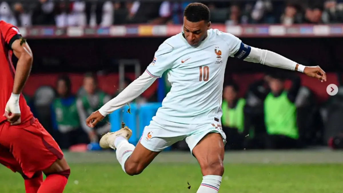 Kylian Mbappe mengalami cedera lutut sehingga absen membela Prancis saat menghadapi Belgia di UEFA Nations League 2026/27. (IG@equipedefrance)