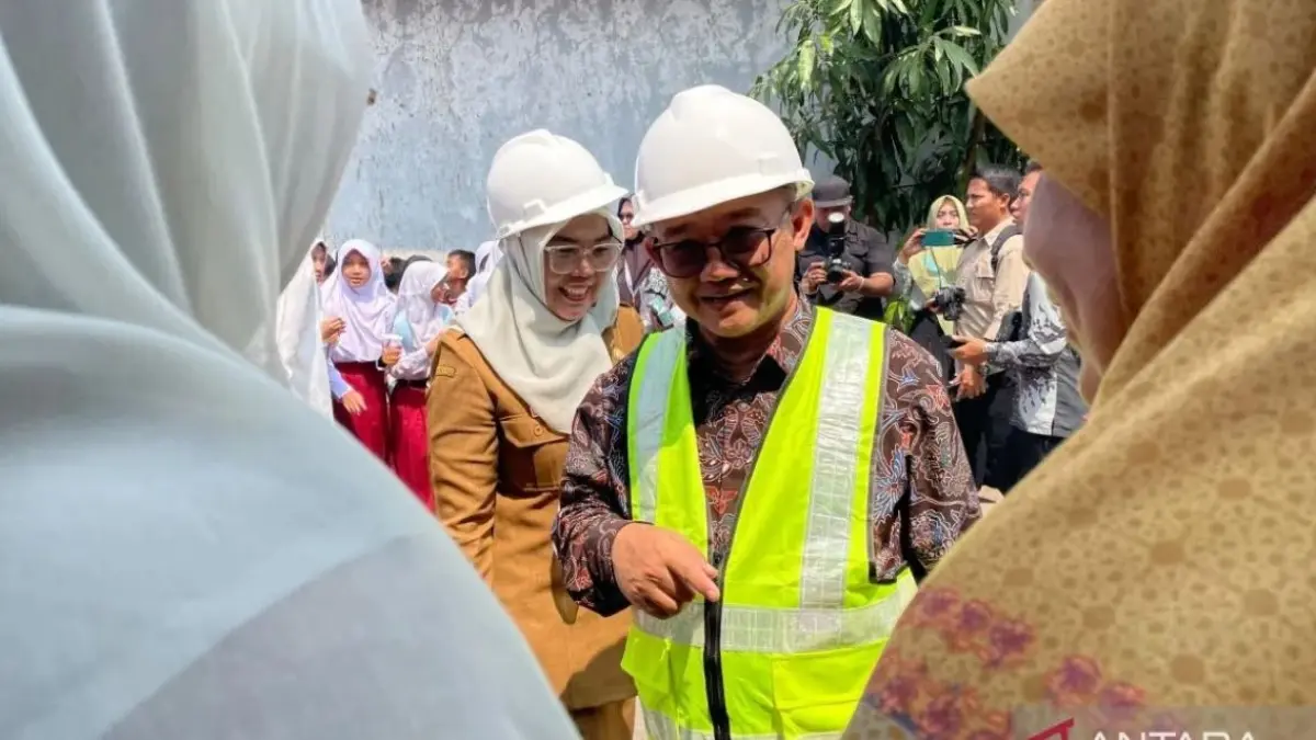 Menteri Pendidikan Dasar dan Menengah (Mendikdasmen) Abdul Mu