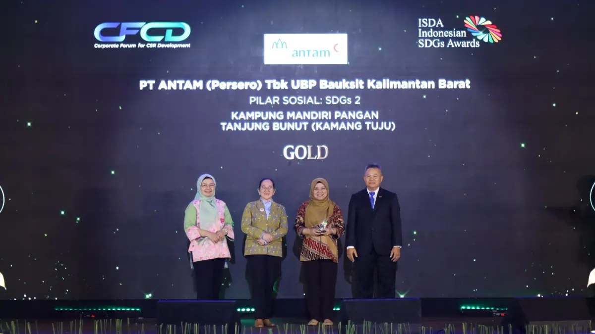 ANTAM UBP Bauksit Kalimantan Barat meraih penghargaan Gold ISDA 2026 melalui Program Kamang Tuju. (ISTIMEWA)