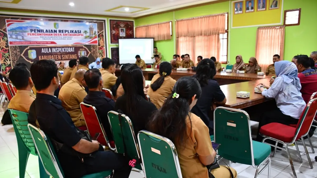 Penilaian replikasi percontohan desa anti korupsi Kabupaten Sintang.