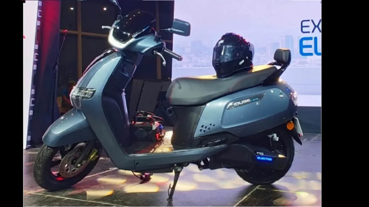 TVS iQube 3.5 diperkenalkan di Filipina dengan jarak tempuh hingga 115 km dan layar TFT 7 inci. (2BANH.VN)