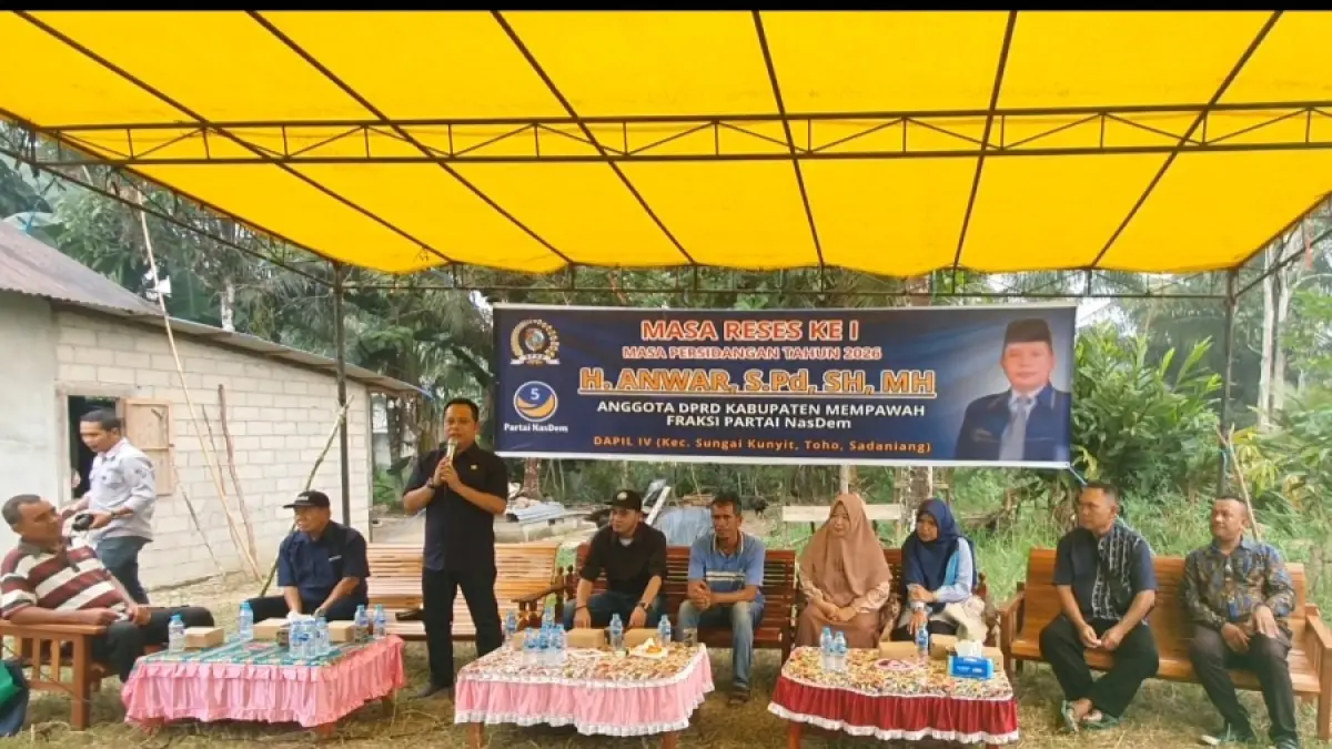 Anggota DPRD Kabupaten Mempawah, Anwar saat melaksanakan reses di Desa Sambora.
