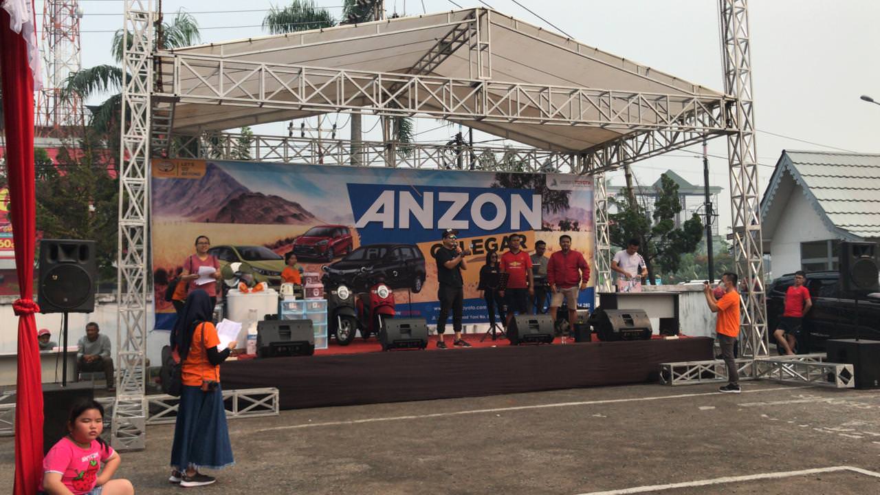 Gelegar Anzon: Anzon Toyota kembali menggelar gelegar Anzon untuk mengapresiasi pelanggan yang telah membeli kendaraan Anzon periode Juli dan Agustus, Minggu (8/9). Istimewa
