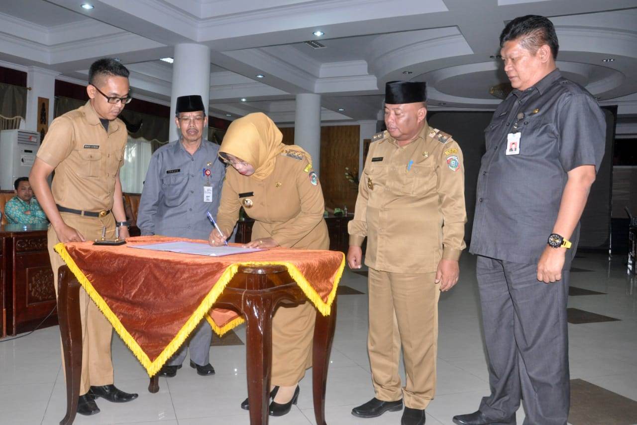 MUSRENBANG: Penandatanganan berita acara RPJMD 2020-2024 Pemerintah Kabupaten Mempawah oleh Bupati..istimewa