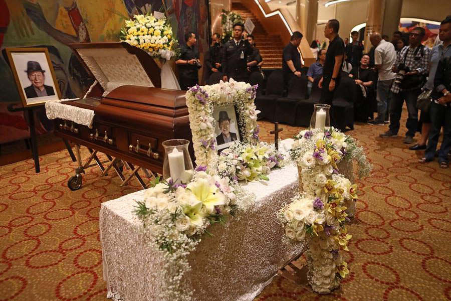 Jenazah Ir. Ciputra saat disemayamkan di Ciputra Artpreneur, Jakarta, Rabu (27/11/19). FOTO: HENDRA EKA