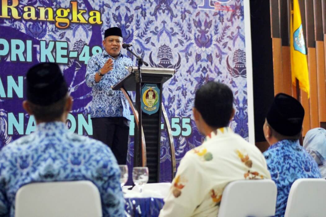 Bupati Kubu Raya, Muda Mahendrawan menyampaikan arahan pada ramah tamah HUT Korpri