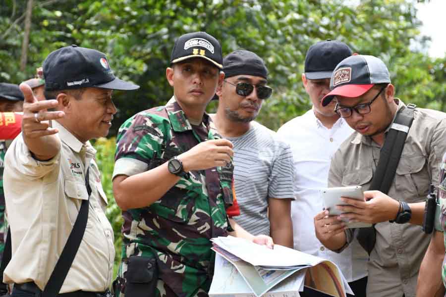 TINJAU JALAN: Dandim 1203 Ketapang Letkol Kav. Jami