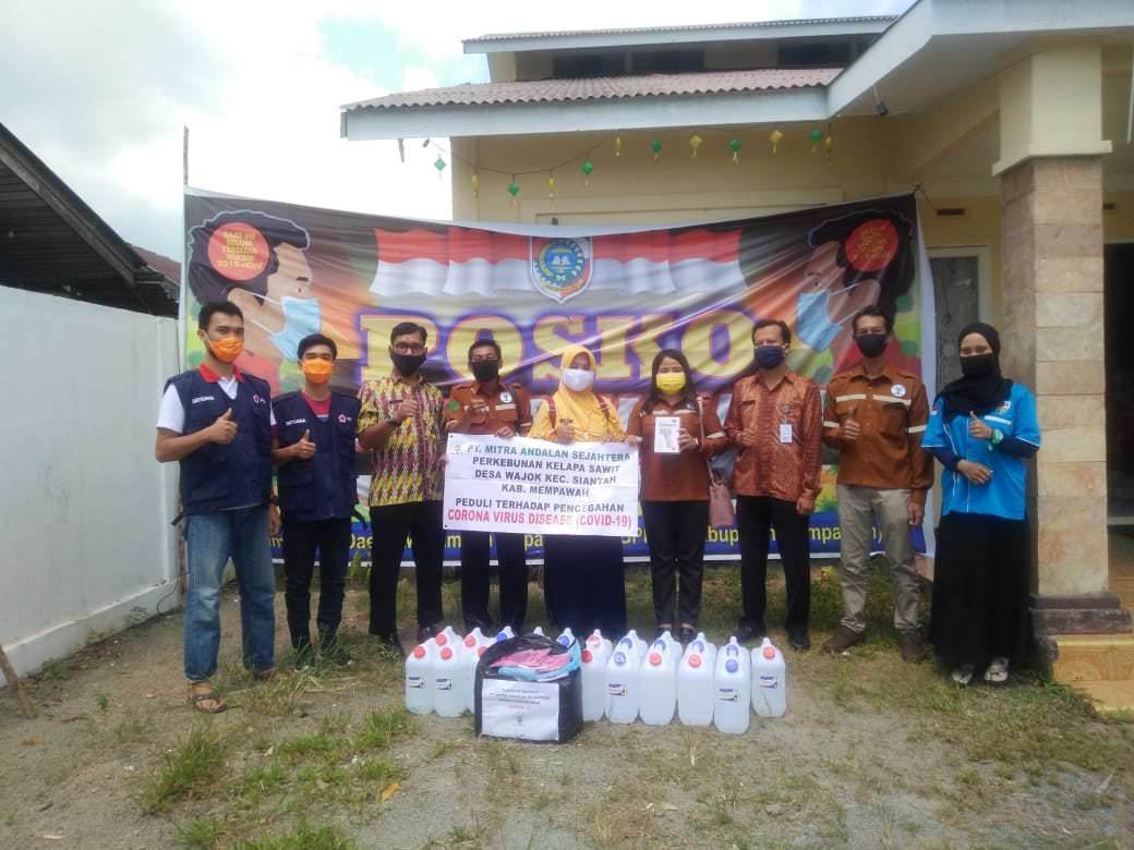 penyerahan bantuan dari PT MAS untuk dua OPD Pemkab Mempawah