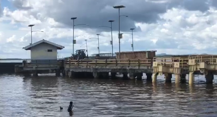 PENYEBRANGAN : Dermaga penyebrangan kapal feri di Pelabuhan Teluk Batang, Kabupaten Kayong Utara sudah selesai proses pengerjaanya namun belum dapat dioperasikan.  Foto Istimewa. 