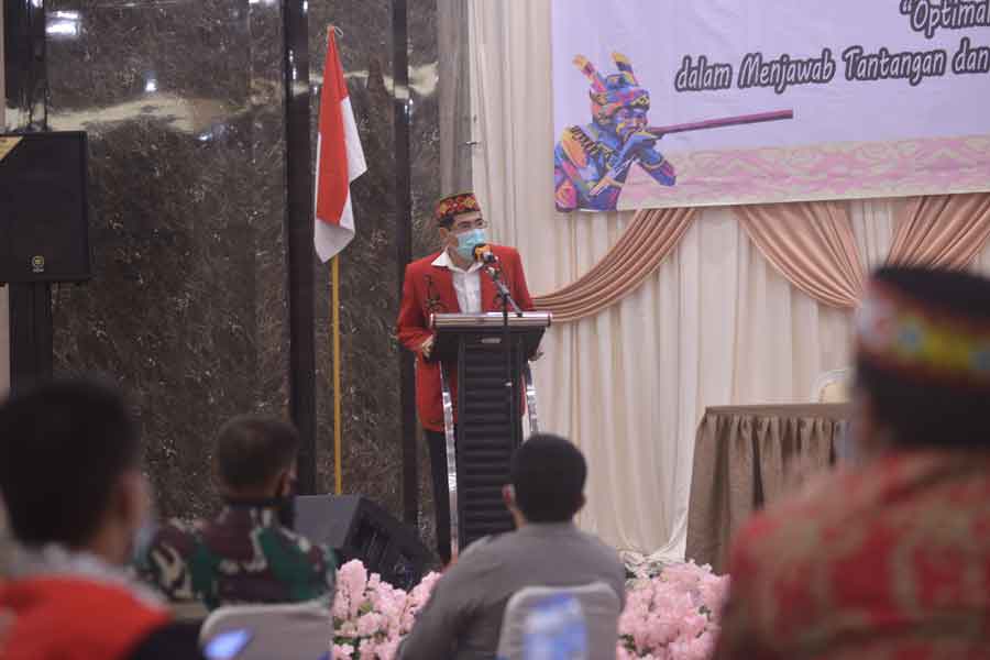 RAPAT KOORDINASI : Rapat koordinasi II Dewan Adat Dayak Kalimantan Barat Tahun 2020 di Hotel Star Pontianak, Jumat (29/1). MEIDY KHADAFI/PONTIANAK POST