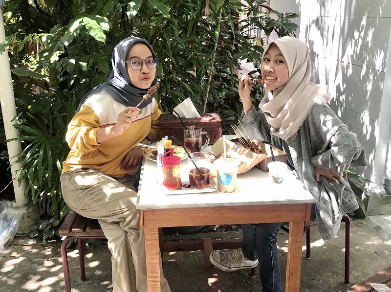 DIMINATI PEMBELI: Sate Jamur, salah satu menu andalan dari Kampung Sate di Jalan Urai Bawadi, Gang Suditrisno, Pontianak. ISTIMEWA