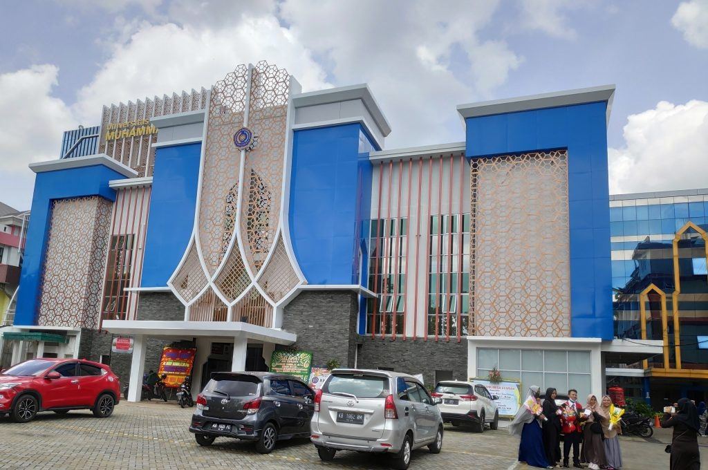 Universitas Muhammadiyah Pontianak.