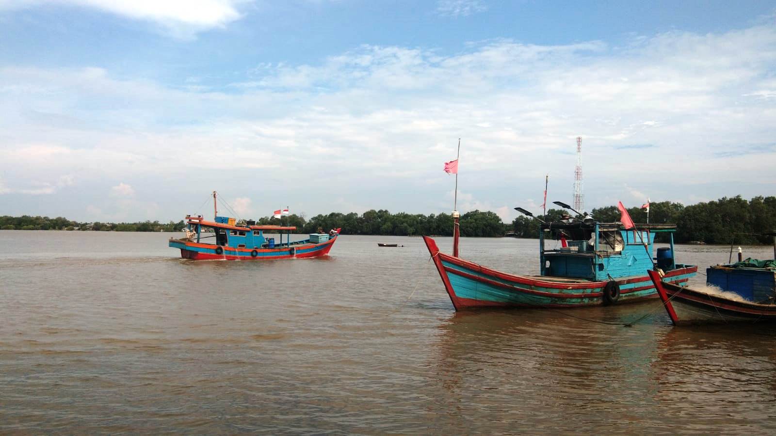 DUKUNGAN: Pemerintah harus memberikan dukungan majunya sektor perikanan. lantaran sektor ini memiliki potensi luar biasa, termasuk di Kabupaten Sambas.OZY/PONTIANAKPOST