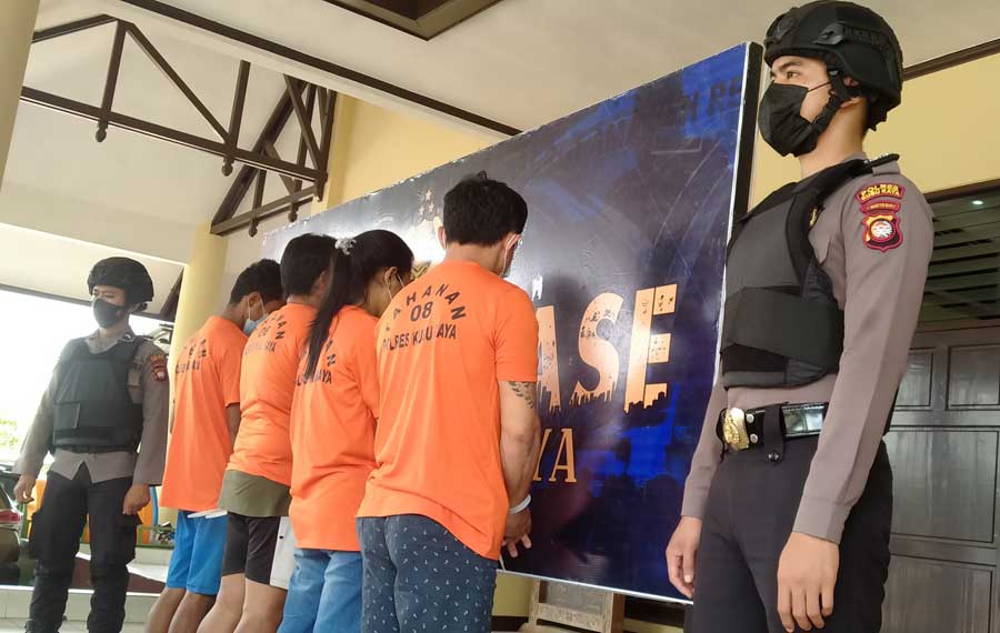 DITANGKAP: Empat pengedar sabu ditangkap Polres Kubu Raya. Satu di antara pelaku masih di bawah umur. ISTIMEWA