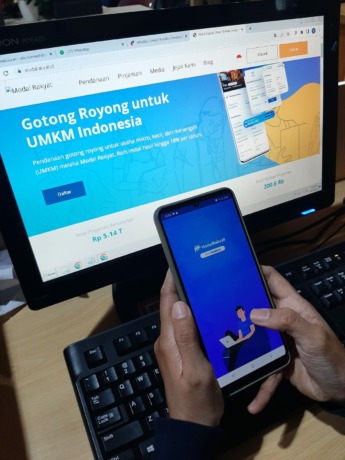 FINTECH: Penyaluran kredit pinjaman fintech P2P lending untuk UMKM di Kalbar semakin bertumbuh. (Syahriani/Pontianak Post)