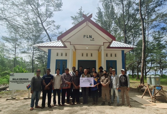 Balai Edukasi yang dibangun PLN di lokasi Wisata Pantai Seribu Cemara Seruyan (PLN untuk Pontianak Post)
