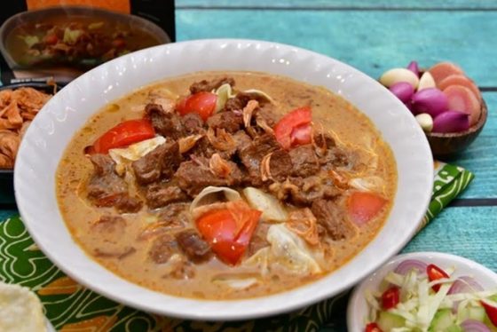 Olahan daging kambing menjadi tongseng dan gulai. foto Jawapos