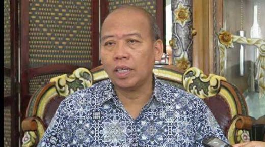 Milton Crosby, mantan Bupati Sintang yang menjadi tersangka kasus pencemaran nama baik. (IST)