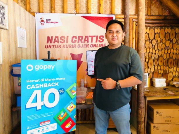 Septian Dwi Putra Mitra Usaha GoFood pemilik Bebek Betangas Pontianak. (IST)
