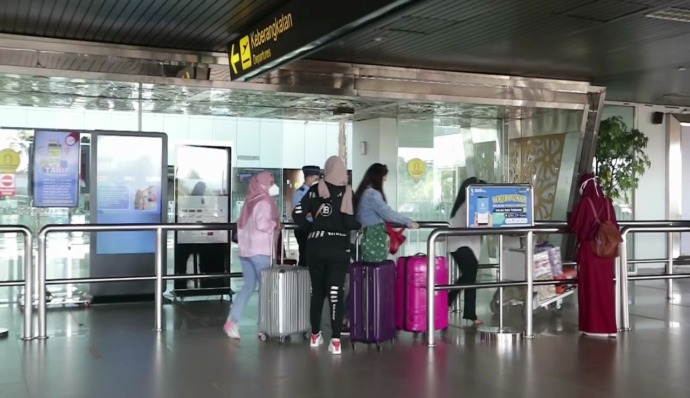 Aktivtias penumpang di Bandara Supadio, Kalimantan Barat. (Istimewa)