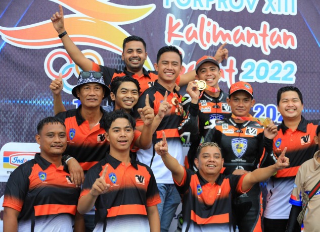 Pebalap Pontianak berhasil meraih emas di ajang Porprov. foto Istimewa