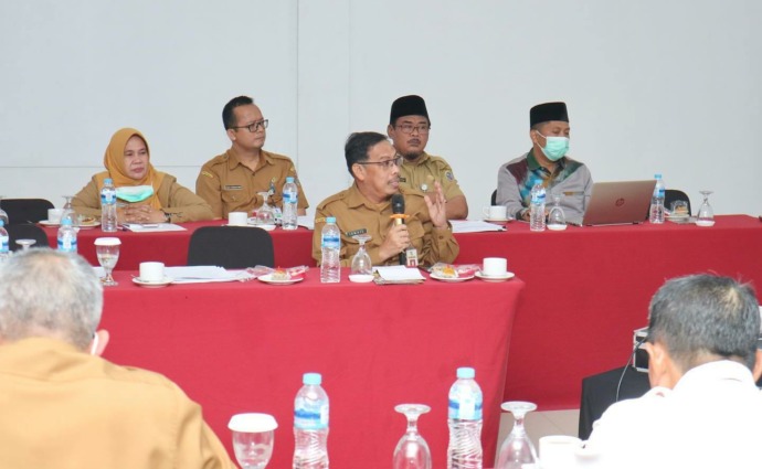 HADIR: Sekda Ismail saat menghadiri kegiatan penguatan SDM TPID di Bengkayang, beberapa waktu lalu. ISTIMEWA