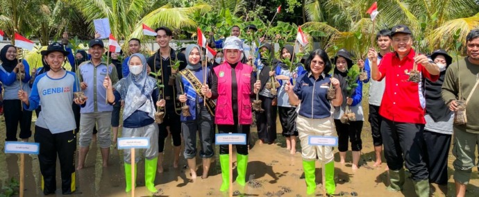 Memeringati Hari Pahlawan, Dinas Kepemudaan Olahraga dan Pariwisata Kalimantan Barat mengajak generasi muda untuk bisa menjaga dan melestarikan ekosistem mangrove. (IST)